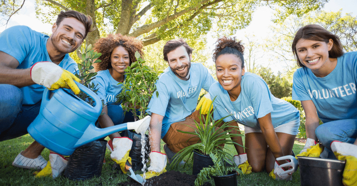 4-benefits-of-doing-volunteer-work-while-you-re-in-college-the-magazine