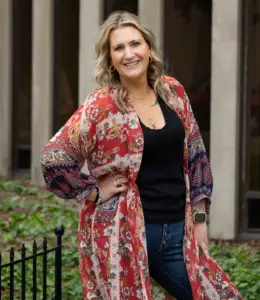 26 BIO PICS Emilee Hannum Casual